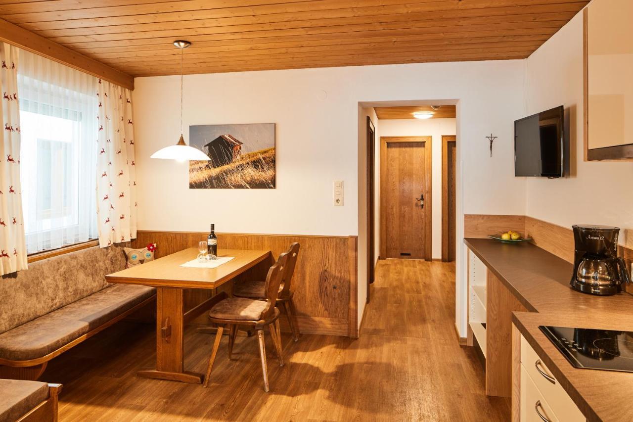 Appartements Sailer Prutz Exterior photo