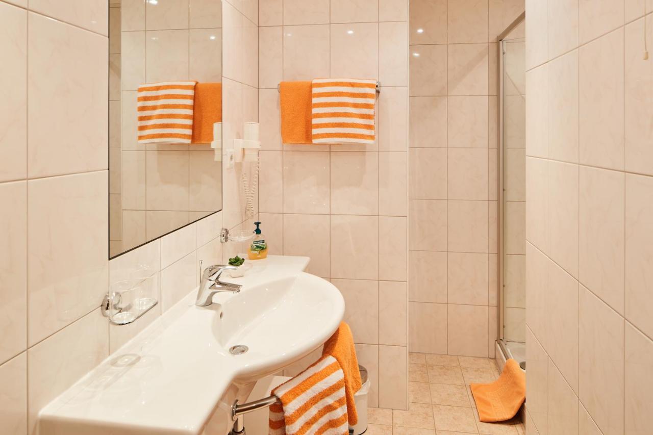 Appartements Sailer Prutz Exterior photo